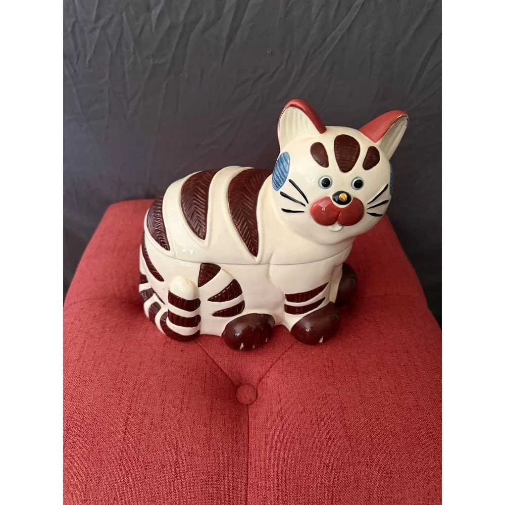 Vintage Style Ceramic Cat Cookie Jar Hand Painted Striped Kitten Kitsch Cream